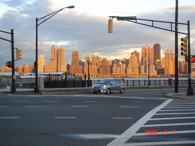 　歩いているうちに陽射しの具合がどんどん変化しますので、慌ててデジカメのシャッターを切りました。16:59撮影。