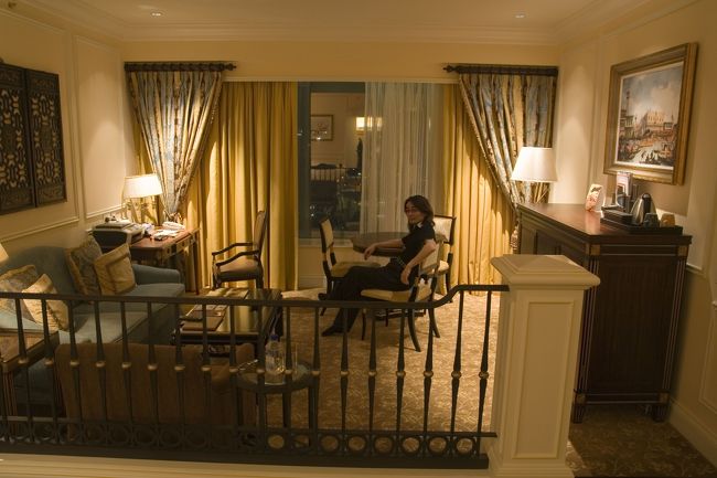 ふー、部屋でのひと時。<br /><br />部屋は部屋で面白いので、長居してしまう。<br />でも、外は外で面白い。<br /><br />連泊したい（涙）。