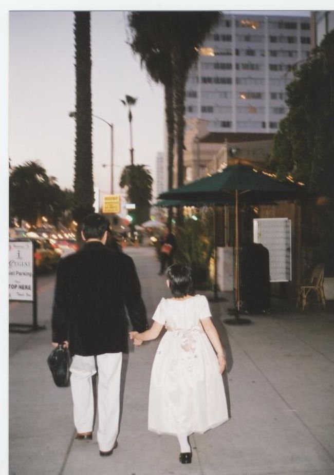 夜は、ちょっとお洒落をしてレストランで食事です。