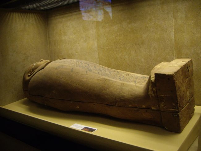 チケット売り場入口近くにある博物館。