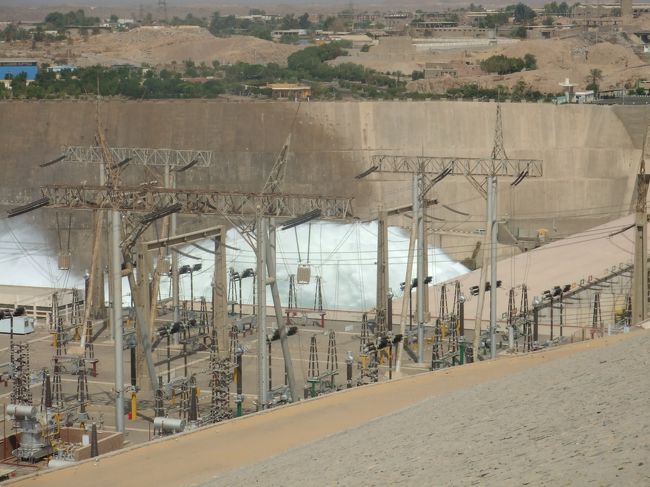 ・アスワンハイダム　<br /><br />放流口をあっぷ。