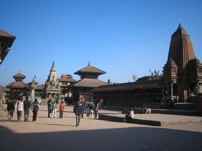 旧王宮のあるダルバール広場。<br /><br />