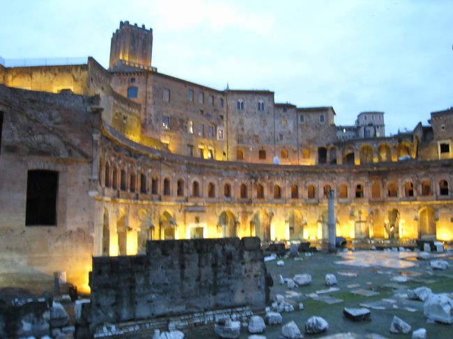 日が暮れるまで、このあたりをブラブラしました。