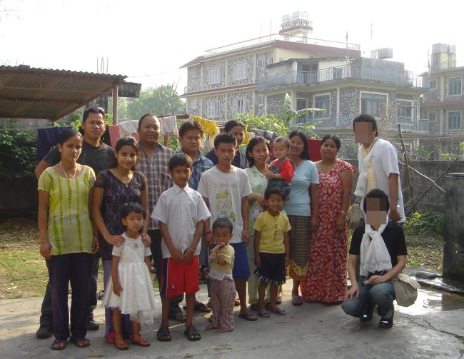 店子の皆さん<br />全員がひとつの家族のようです