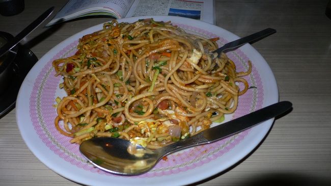 フライド･ライスを食べるまでフライド･ヌードルをよく食べていたが、そろそろフライド･ヌードルに飽きつつあった。<br />