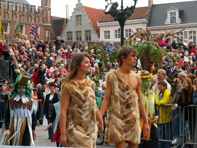 解説不要ですね。<br />禁断の実を食べたお二人、『アダムとイブ』