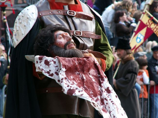 「ヨハネの首・・・」