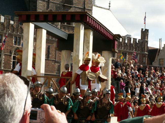 ついにローマ軍がやってきました・・・。