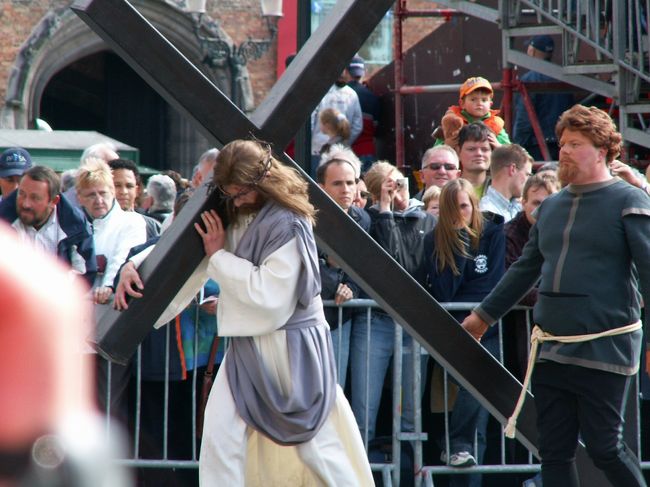 「ヴィア・ドロローサ（悲しみの道）を歩むキリスト」