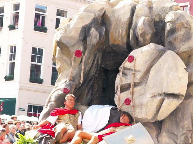 そこにあったはずの遺体がありません！