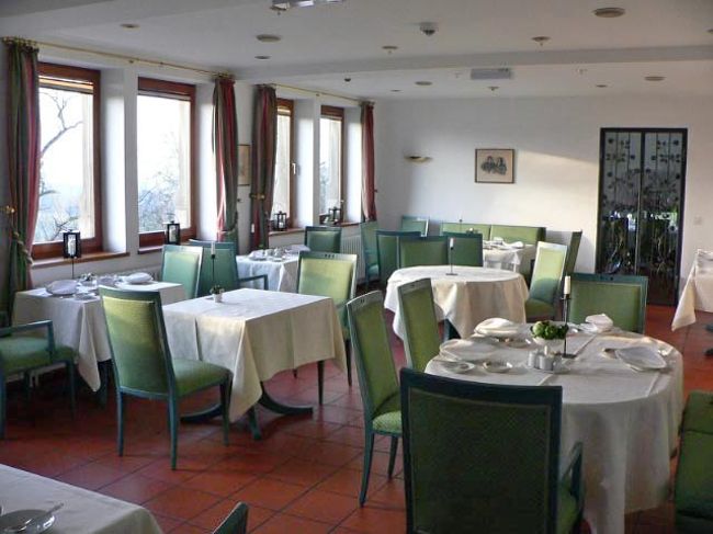 朝食はレストランとは別の部屋でした。