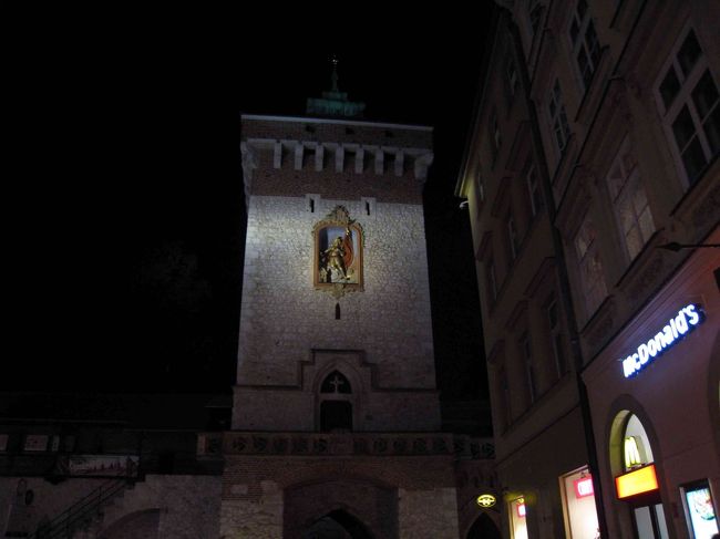 フロリアンスカ門とマック。