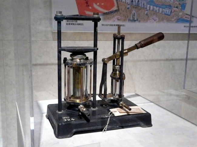 ブラマ式水圧機