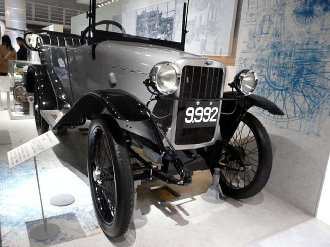 オートモ号　<br />１９２４年(大正１３年)豊川順弥が開発し売り出した国産乗用車　<br />翌年には上海に輸出され、日本発の輸出自動車になりました　