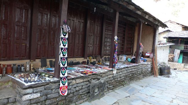 Birethanti(ビレタンティ・1025m）の街並み。