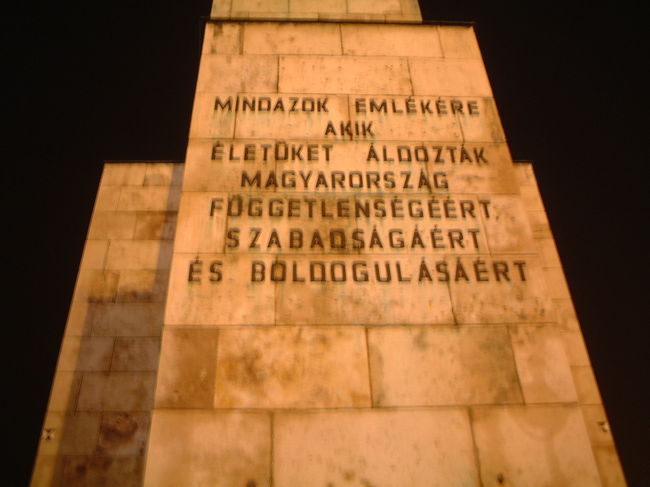 訳せますでしょうか？何と書いてあるのでしょう。<br />って、俺が訳せよなぁ(笑)