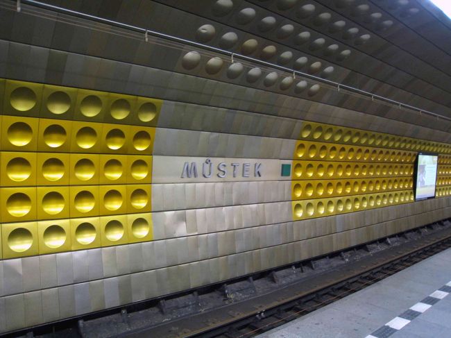 地下鉄のホームから。