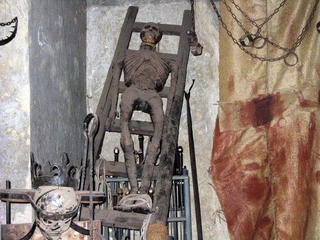 「黄金の小路」にあった展示物(1)。