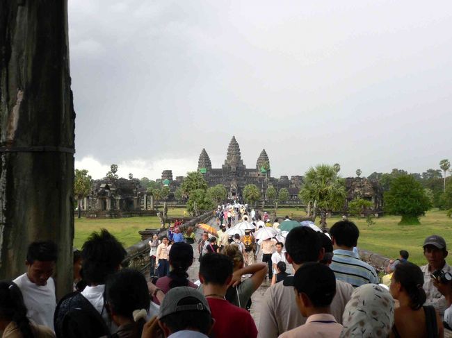 季節柄、突然雲行きが怪しくなった。