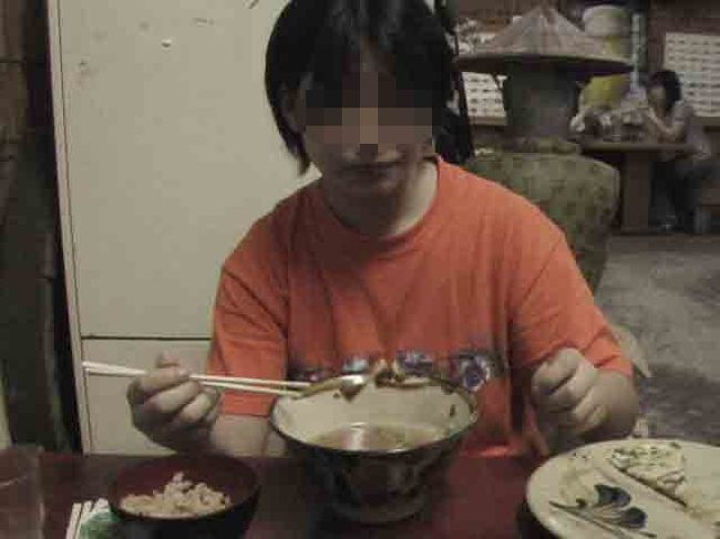 　しかし、この人よく食べますな。