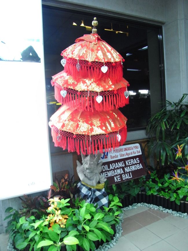 ■ングラライ空港■<br /><br />南国らしい♪<br />