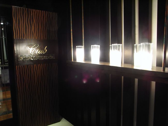 ■インターコンチネンタルバリリゾート■<br /><br />お部屋で写真魔と化し、気も済んだので、<br />クラブラウンジへ♪<br /><br />