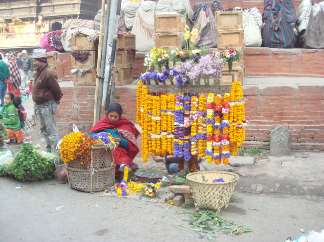 はい、しばらく町並みですね。