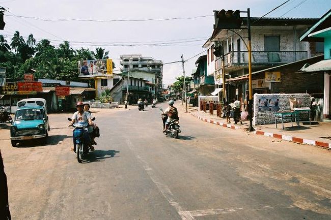 メイクの街はインフラ整備ができていない。電気がくるのが２日に1回でしかも数時間というとてつもないところだ。<br />