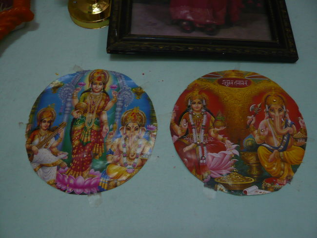 シヴァ/ガネーシャ<br />ネパールでは、シヴァ神は人気です。