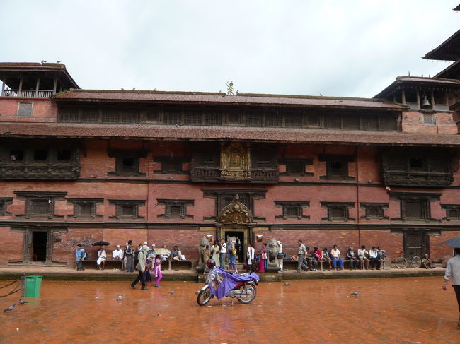 ●パタン博物館<br /><br />仏教とヒンドゥー教の神像や装飾品が展示されている。<br />入場料:Rs.250