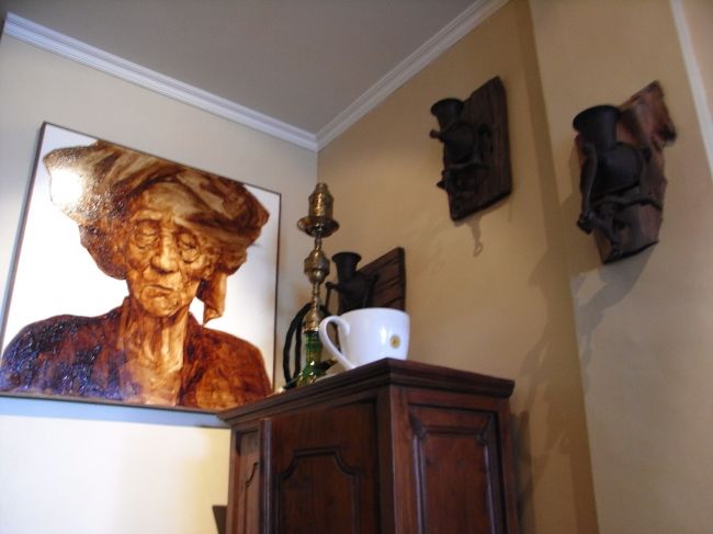 ■コピ・バリ■<br /><br />あちこちに調度品が！<br />このコーヒーカップ、ドンブリくらいの大きさ！！<br /><br />