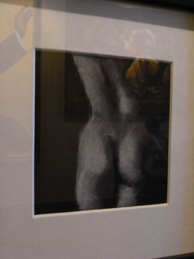 ■コピ・バリ■<br /><br />全てがエロスな写真だった…<br /><br />コレも立派な芸術。<br /><br />関係ナイけど、<br />バリの男性は下ネタが大好きらしい…<br />（↑ガイドが言っていた…）<br />