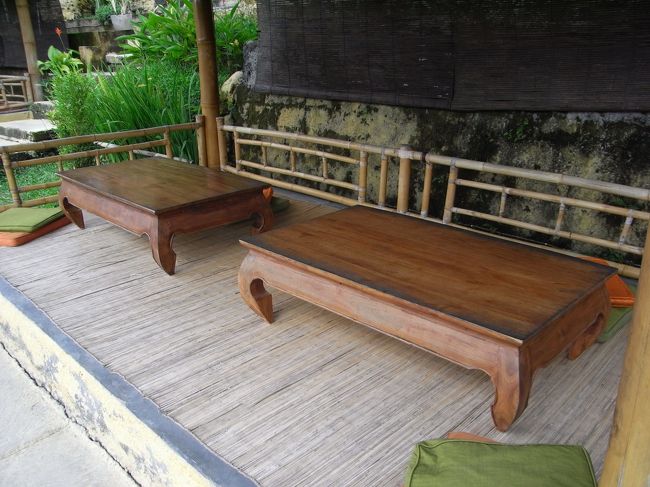 ■テラス・パディ■<br /><br />この席に、決ーーーーめたッ♪<br /><br />ヽ( ＾!＾)ノ<br />