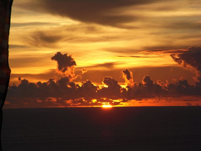 ■ケチャダンス■<br /><br />ああッ！！<br />まさに夕日が沈んでいく…