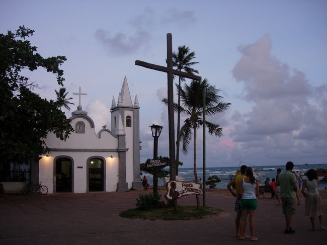 Igreja de Sao Francisco - 6pm<br />夕焼けの頃のサン･フランシスコ教会。ミサも行われていました。