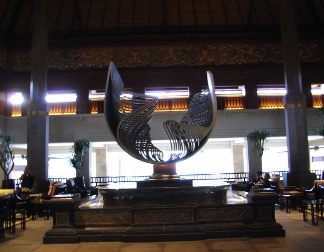 ■ロビー■<br /><br />メインロビーに到着！！