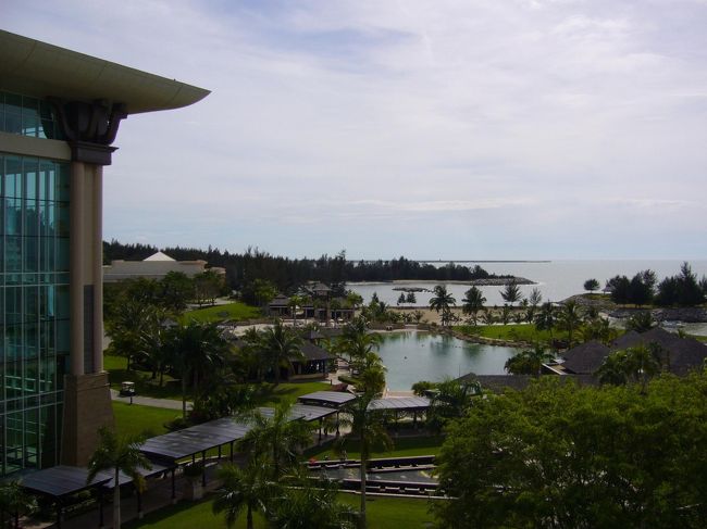 ホテルの広大なお庭。夢のような眺めですぅ！！