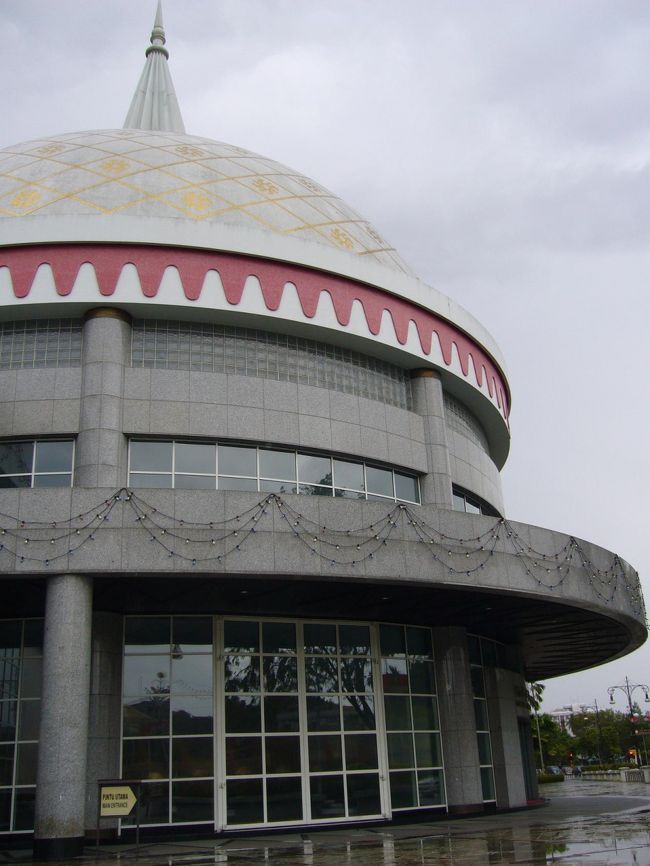 ロイヤルレガリア。<br />ブルネイの王室博物館です。