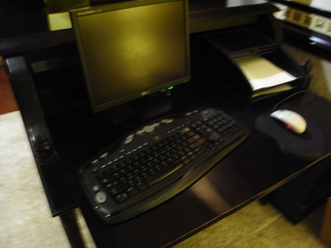 ■クラブラウンジ■<br /><br />インターネットも使い放題！！<br /><br />使ってナイけど…<br /><br />(;´▽｀A``<br />