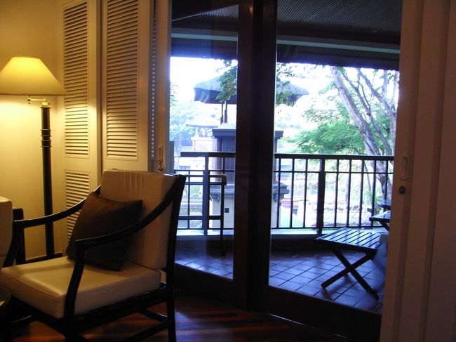 ■テラス■<br /><br />さて、お外の様子でも…