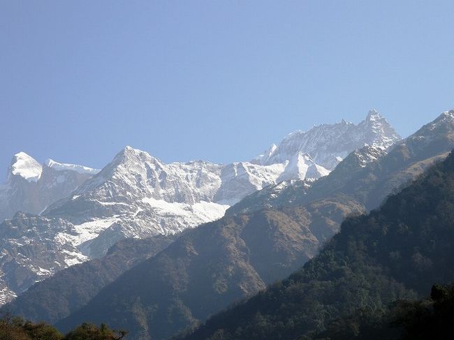 ＜アンナプルナ?・?・ラムジュン＞