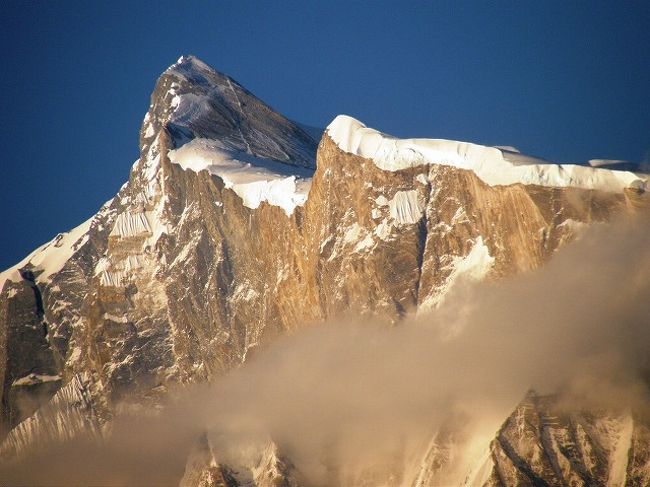 アンナプルナ?が真っ赤に染まる。