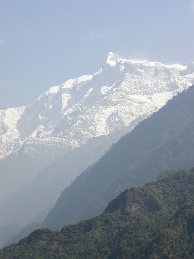 振り返り、振り返り<br />　アンナプルナを・・・。