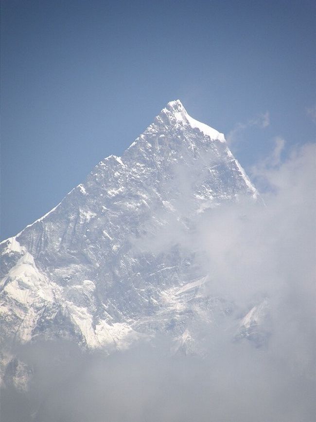 マチャプチャレ。<br />どこから見ても素晴らしい山容のマチャプチャレ。