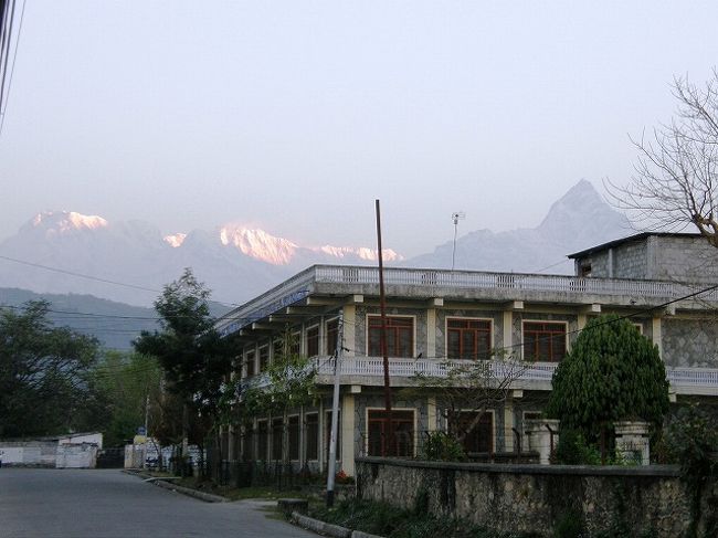 コルチョンピークのコースでは<br />ごく一部の場所でしか見られなかった<br />アンナプルナサウスが望める。