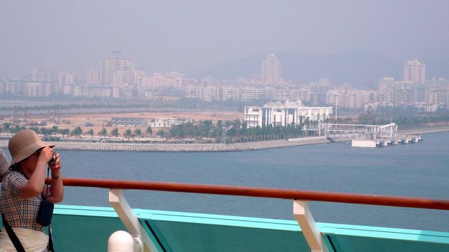 海南島三亜の新しい客船用の港湾地区です。