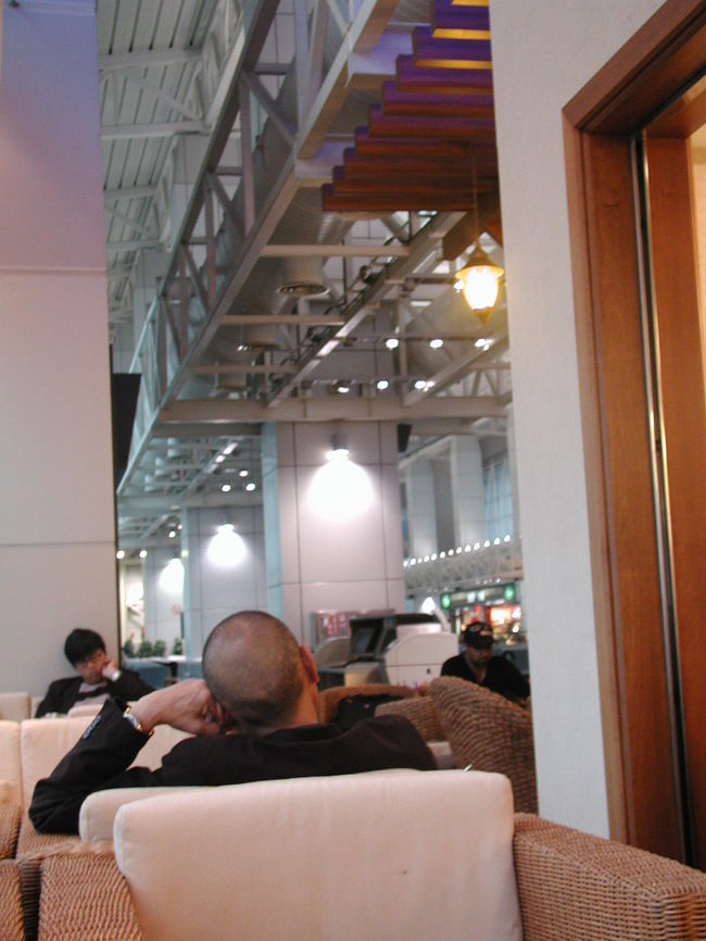 早朝から満員。