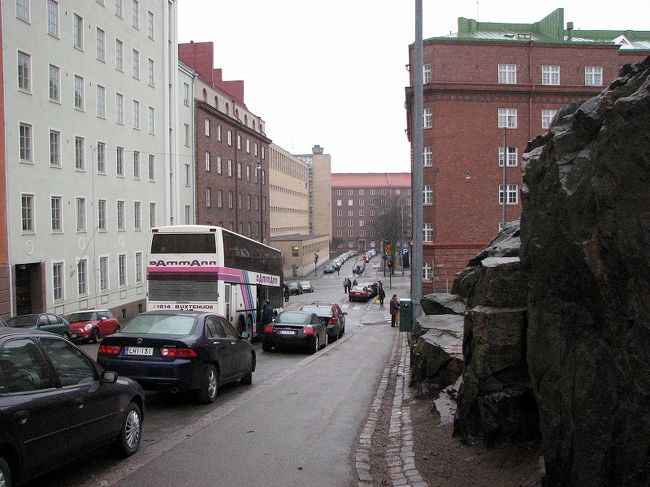 またも、、<br /><br />　　脇の道を