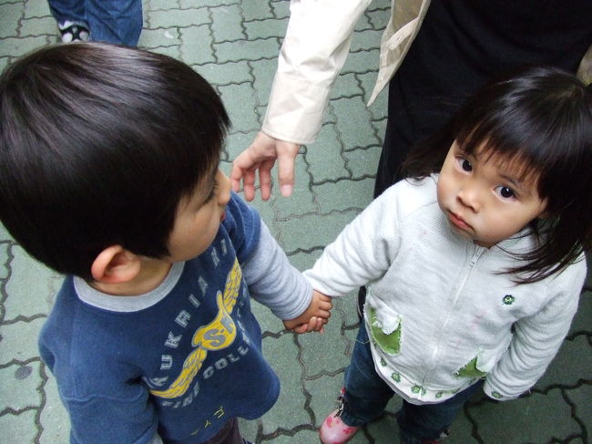 友達の子供たち♪<br />まあ、仲良しになっちゃって（＞∀＜）