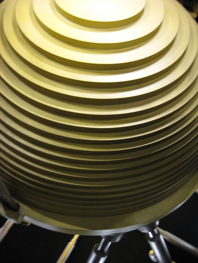 ダンパーです。<br />大きすぎて写真に収まりきらないです。